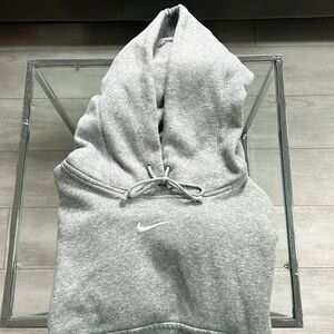 Nike women’s hooded sweatshirt